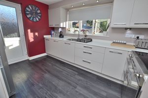 Kitchen- click for photo gallery